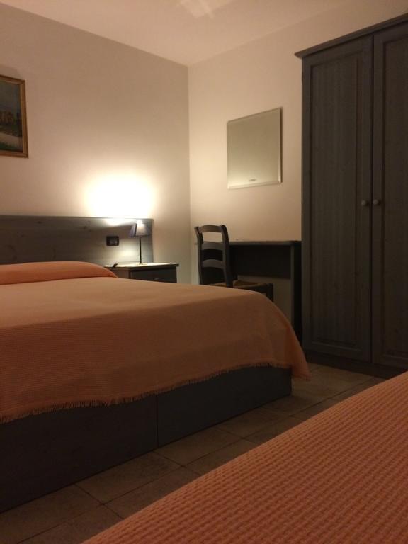 Rosarancio Bed and Breakfast Μπασάνο Ντελ Γκράπα Δωμάτιο φωτογραφία